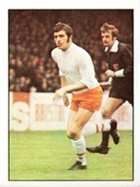 1971-72 Panini Football 72 #18 Henry Mowbray Front