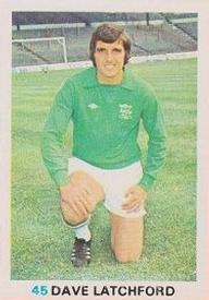 1977-78 FKS Publishers Soccer Stars #45 Dave Latchford Front