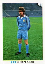1977-78 FKS Publishers Soccer Stars #219 Brian Kidd Front