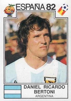 1982 Panini FIFA World Cup Spain Stickers #178 Daniel Ricardo Bertoni Front