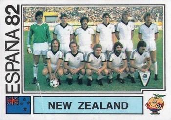 1982 Panini FIFA World Cup Spain Stickers #419 New Zealand (team) Front