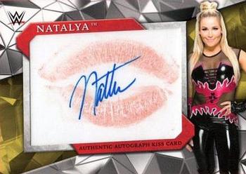 2017 Topps WWE Road To Wrestlemania - Autograph Kiss Cards Gold #NNO Natalya Front