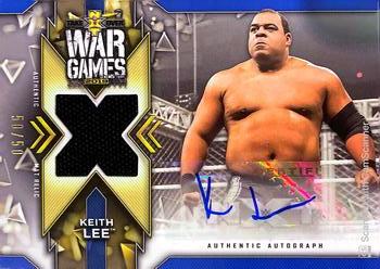 2020 Topps WWE NXT - Autograph Mat Relics Blue #MRA-KL Keith Lee Front