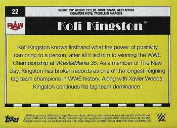 2021 Topps Heritage WWE - Rainbow Foil #22 Kofi Kingston Back