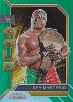 2022 Panini Prizm WWE - WWE Gold Green #7 Rey Mysterio Front