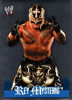 2009 Topps WWE Rivals #174 Rey Mysterio Front