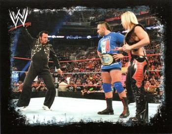 2009 Topps WWE Rivals Spanish #196 Santino Marella Front