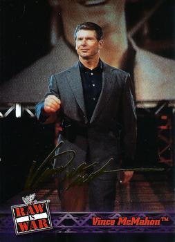 2001 Fleer WWF Raw Is War #15 Vince McMahon  Front