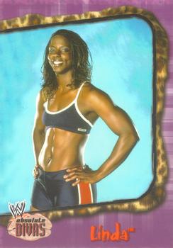 2002 Fleer WWE Absolute Divas #15 Linda  Front