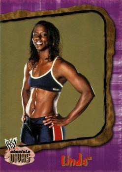 2002 Fleer WWE Absolute Divas - Diva Gems Gold #15 Linda  Front