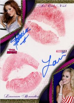 2009 TriStar TNA Impact - Dual Kiss Autograph Gold #2K4 SoCal Val / Lauren Brooke Front
