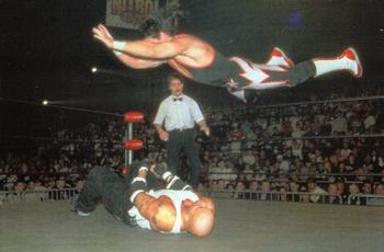 1998 Panini WCW/nWo Photocards #81 Eddie Guerrero vs Konnan Front